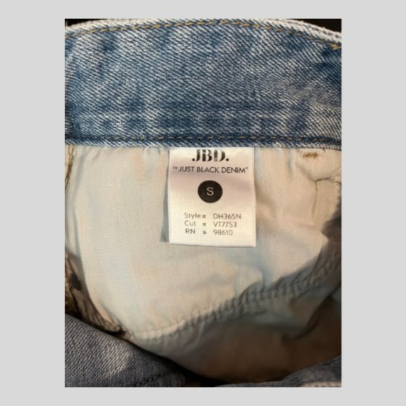 Just Black Distressed Women's Shorts - Picture 3 of 3